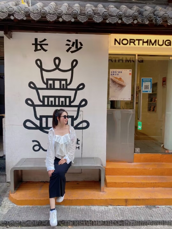 Lin的第二张照片--西安相亲服务中心