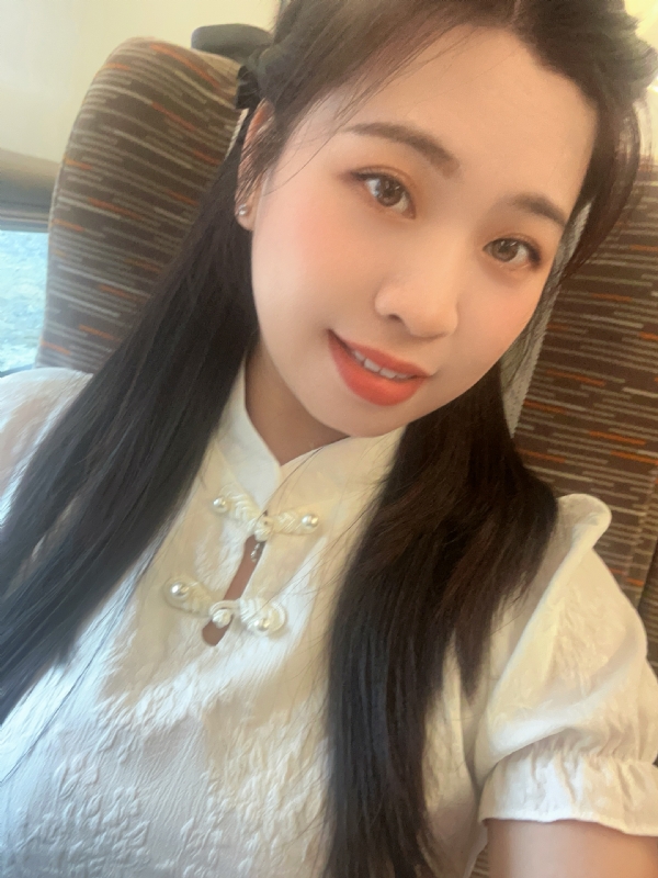 Lin的第三张照片--西安相亲服务中心