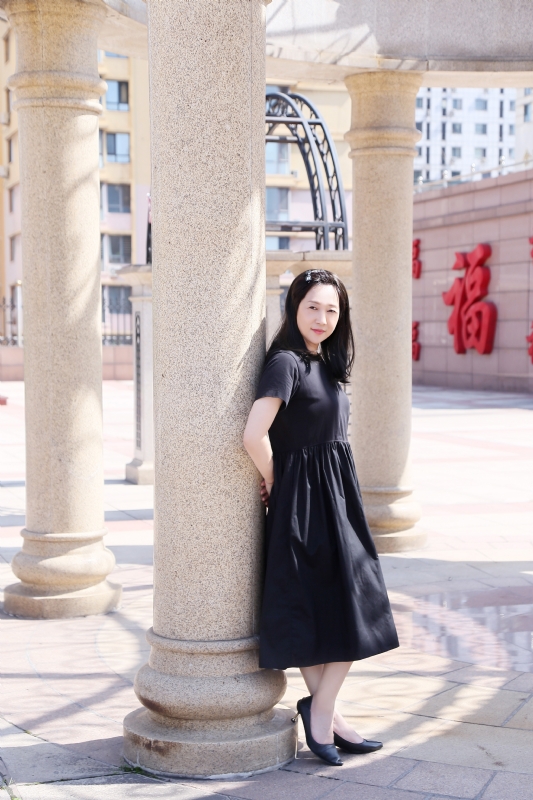 王红的第一张照片--西安相亲服务中心