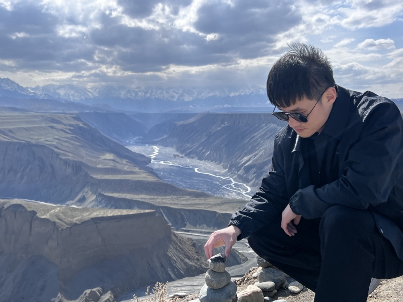 蓦然回首的第一张照片--西安相亲服务中心