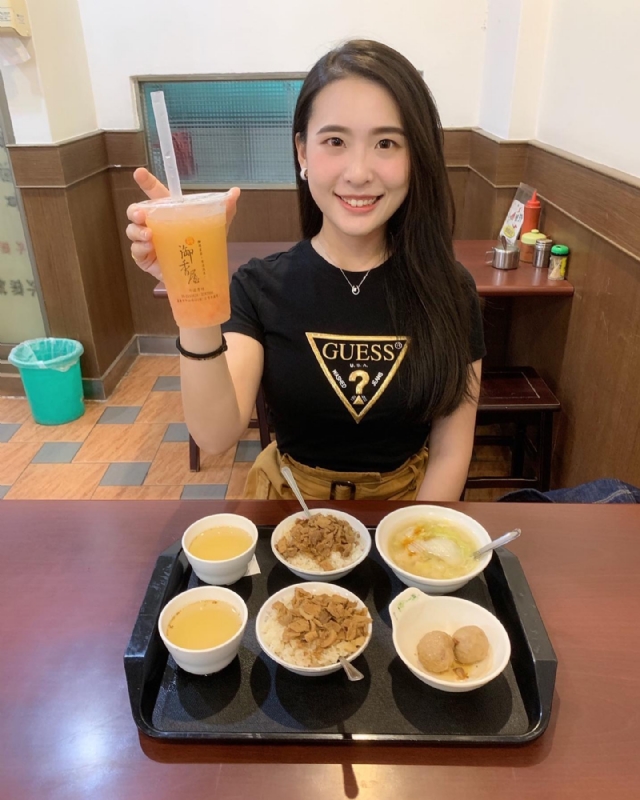 涵涵的第一张照片--西安相亲服务中心