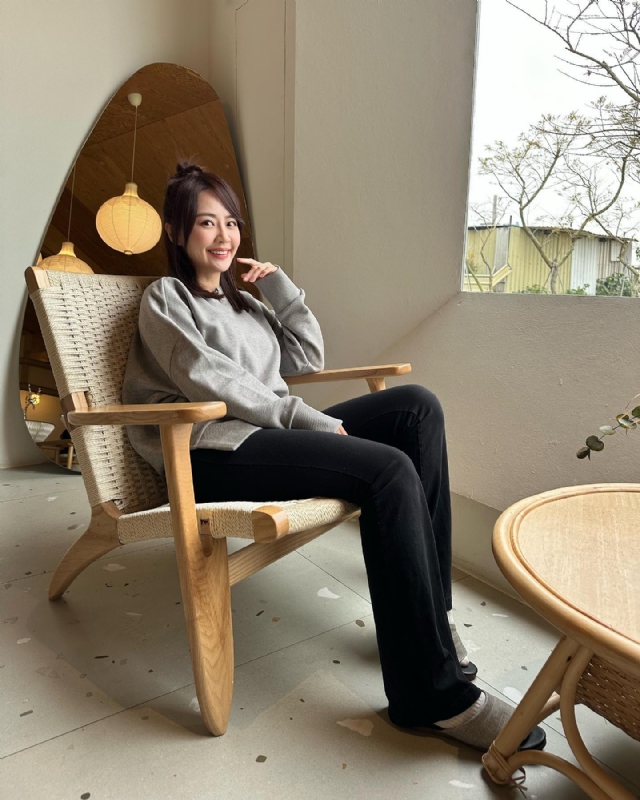 蓝色天空的第一张照片--西安相亲服务中心