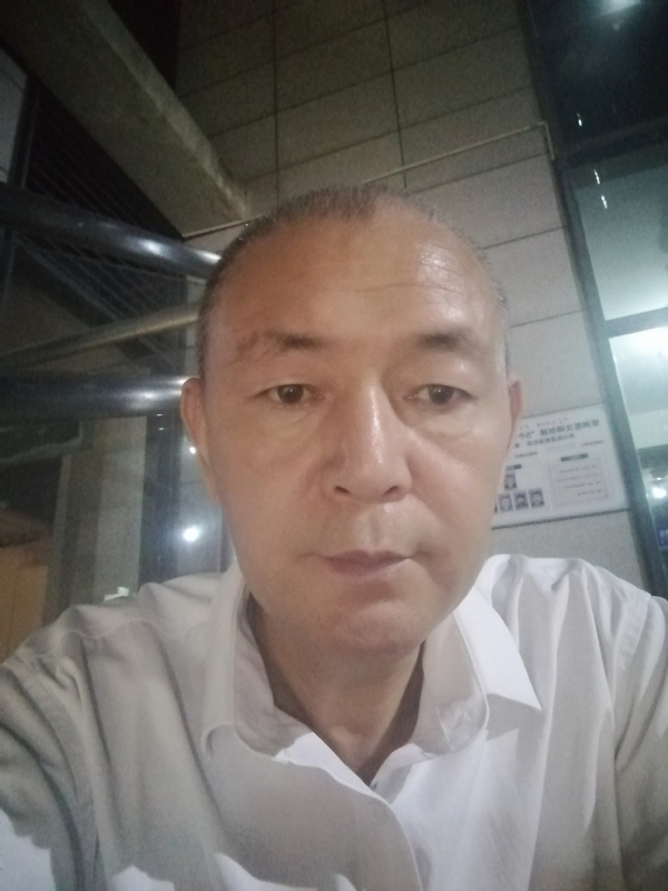 老李的第一张照片--西安相亲服务中心