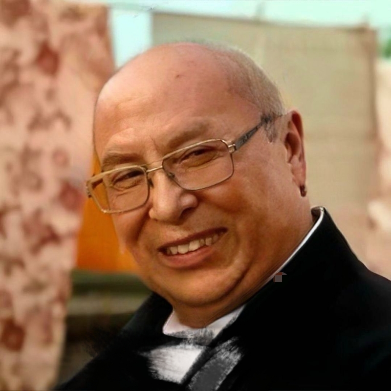 牵着猪儿看秀儿的第一张照片--西安相亲服务中心