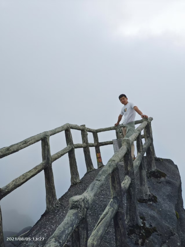 灰色轨迹的第一张照片--西安相亲服务中心