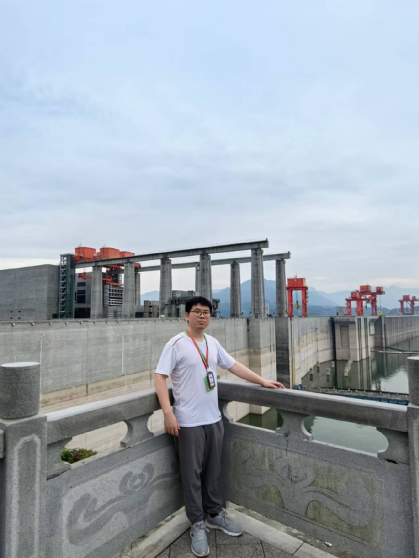 xhfsx的第一张照片--西安相亲服务中心