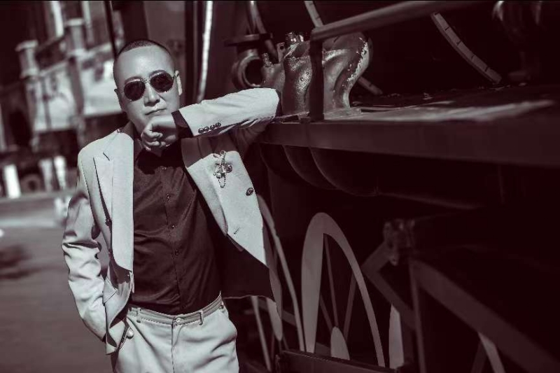 孤独燃烧的第一张照片--西安相亲服务中心