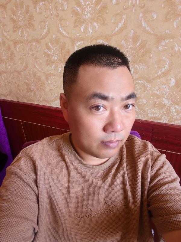 擦亮眼睛向前看的第二张照片--西安相亲服务中心