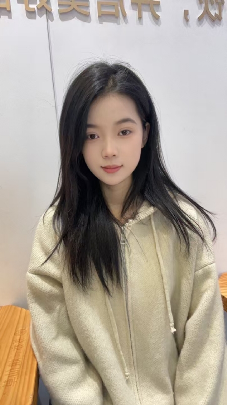 草莓奶昔的第一张照片--西安相亲服务中心