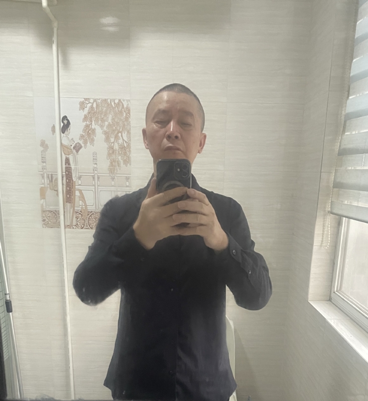 荣哥的第一张照片--西安相亲服务中心