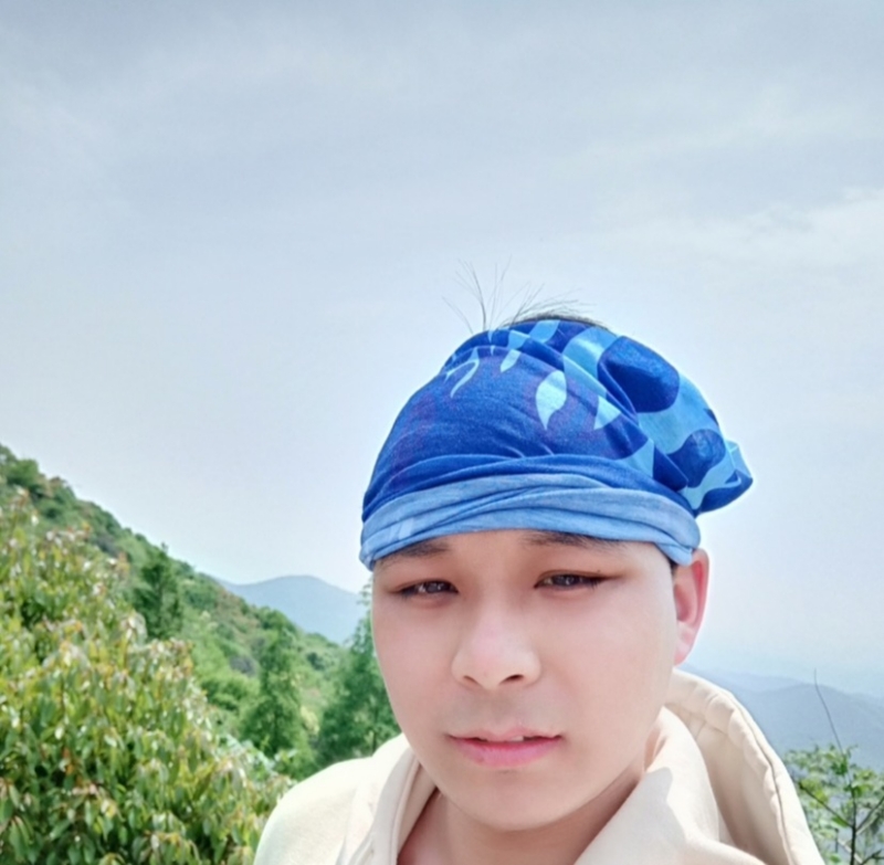 两人一世界的第一张照片--西安相亲服务中心