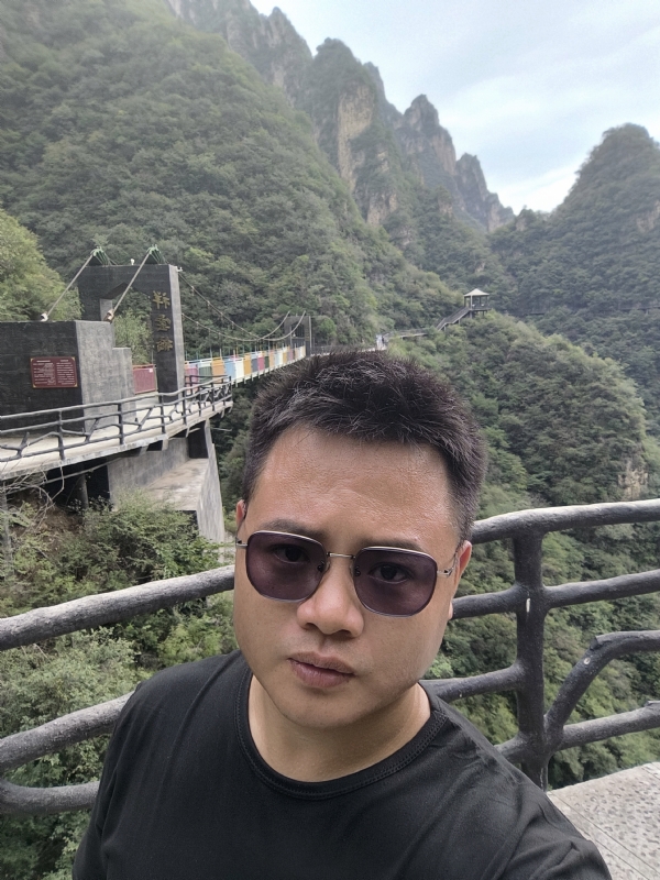 大海的第一张照片--西安相亲服务中心