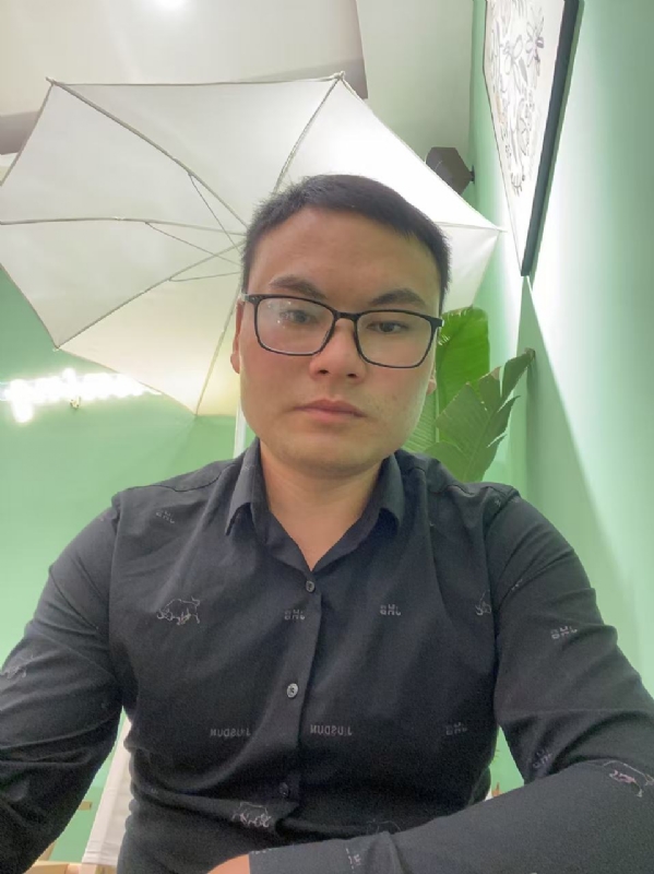 像风一样自由的第一张照片--西安相亲服务中心