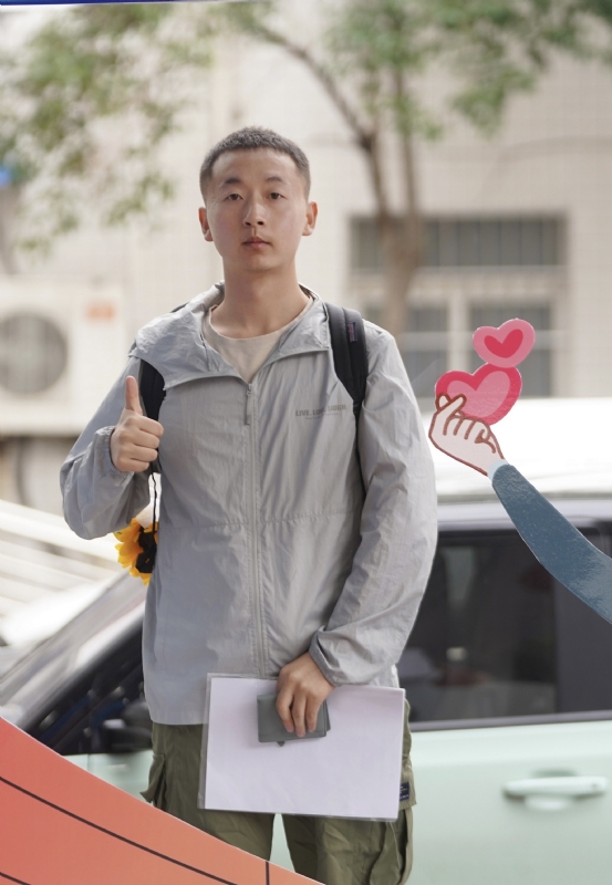 当下的第一张照片--西安相亲服务中心