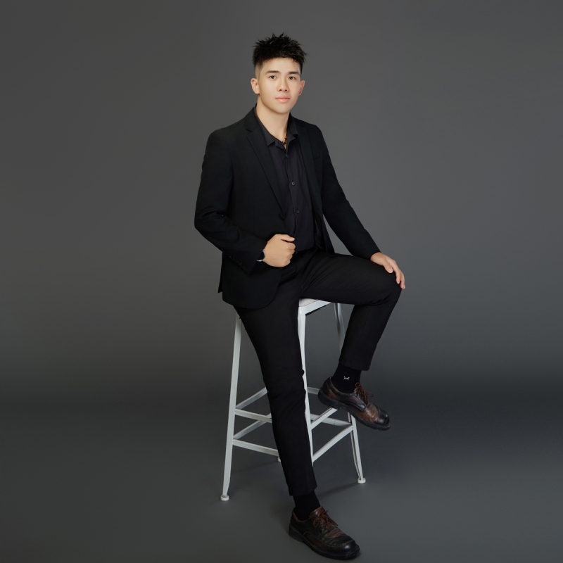 阿龙设计师的第五张照片--西安相亲服务中心