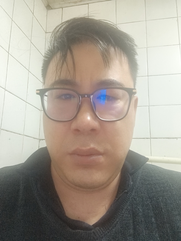 迷失自我的第一张照片--西安相亲服务中心