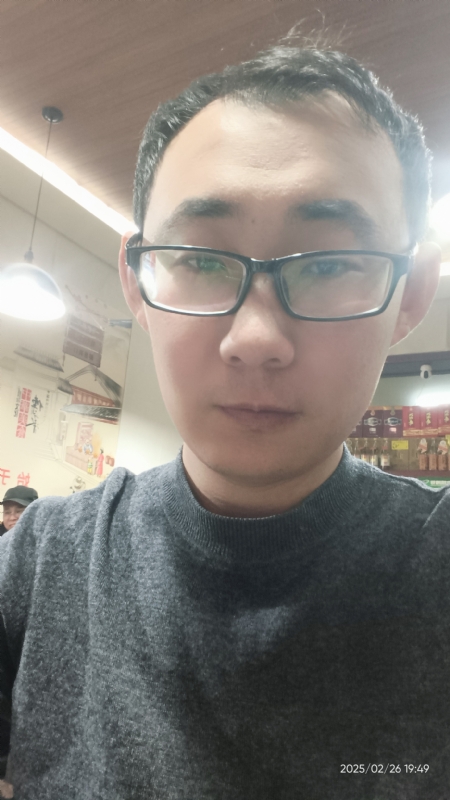 黑黑一笑的第一张照片--西安相亲服务中心