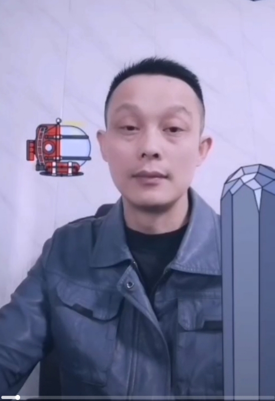 易进的第三张照片--西安相亲服务中心