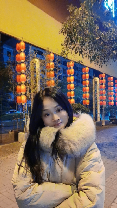 伊伊的第二张照片--西安相亲服务中心