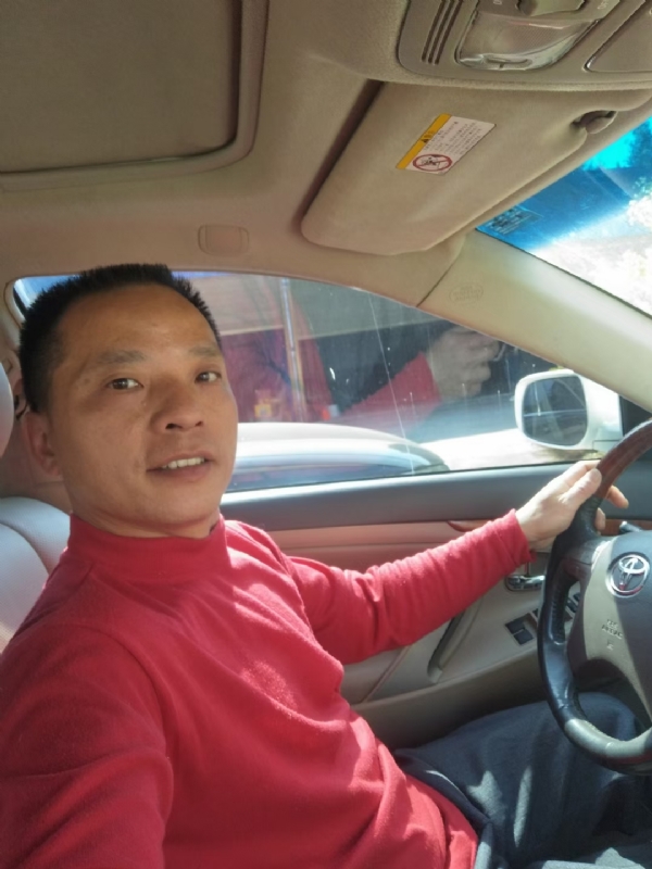 真诚征婚的第三张照片--西安相亲服务中心