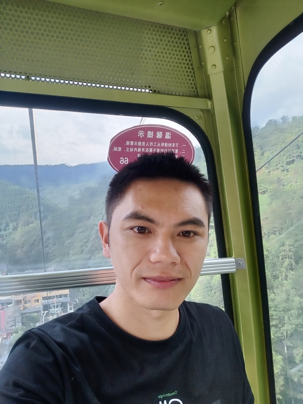 小鱼的第一张照片--西安相亲服务中心