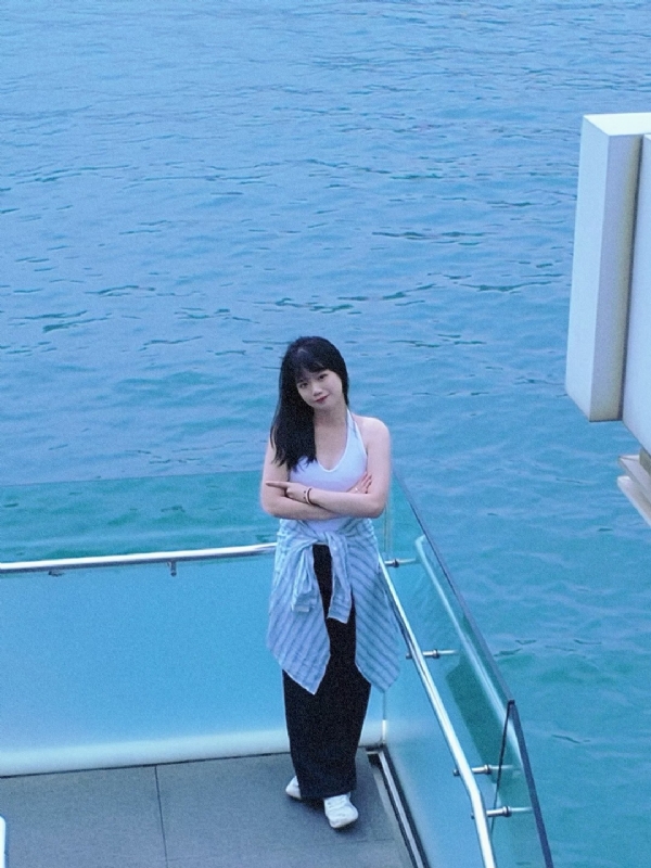 猫姐的第一张照片--西安相亲服务中心