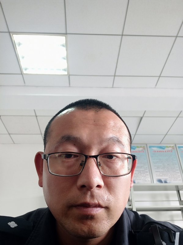 布鲁斯贺的第三张照片--西安相亲服务中心