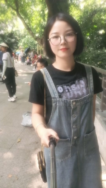 如燕的第二张照片--西安相亲服务中心