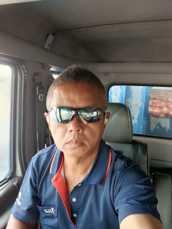 台灣合的第一张照片--西安相亲服务中心