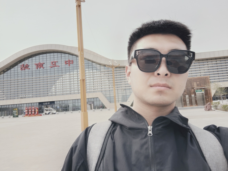 起因的第一张照片--西安相亲服务中心