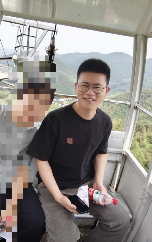 奔奔笨笨的第一张照片--西安相亲服务中心