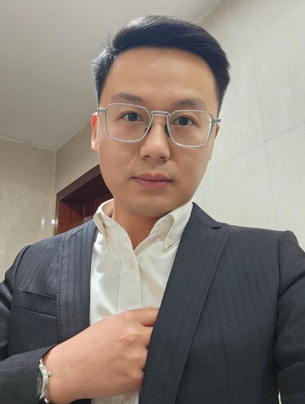 遥望的第一张照片--西安相亲服务中心