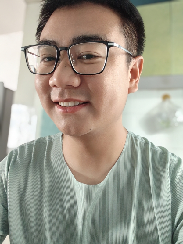 田田向上的第一张照片--西安相亲服务中心