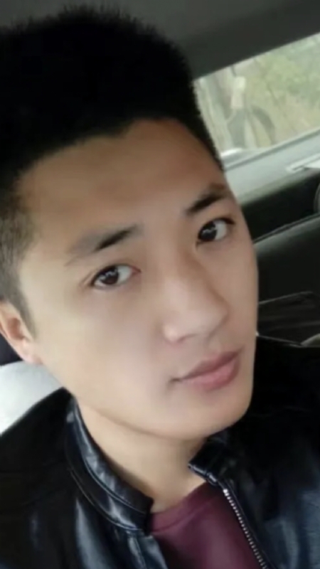 小汤米的第二张照片--西安相亲服务中心