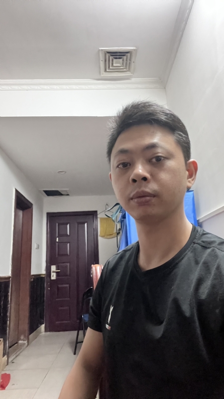 飞天猪的第一张照片--西安相亲服务中心