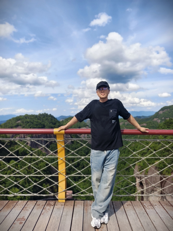 我心飞翔cjb的第一张照片--西安相亲服务中心