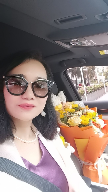 Apple的第一张照片--西安相亲服务中心