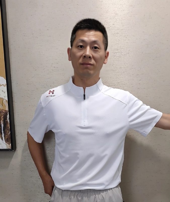 红旗下长大的第一张照片--西安相亲服务中心