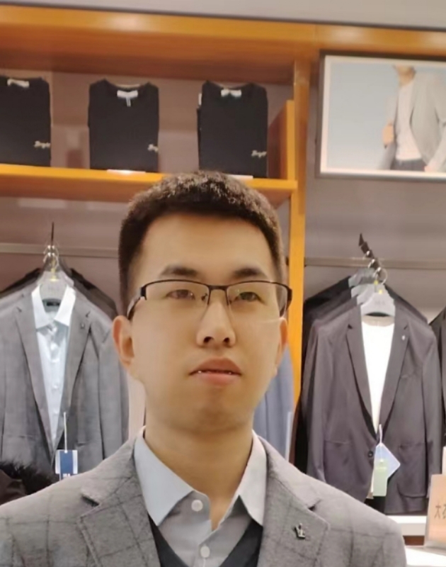 吴桐的第一张照片--西安相亲服务中心