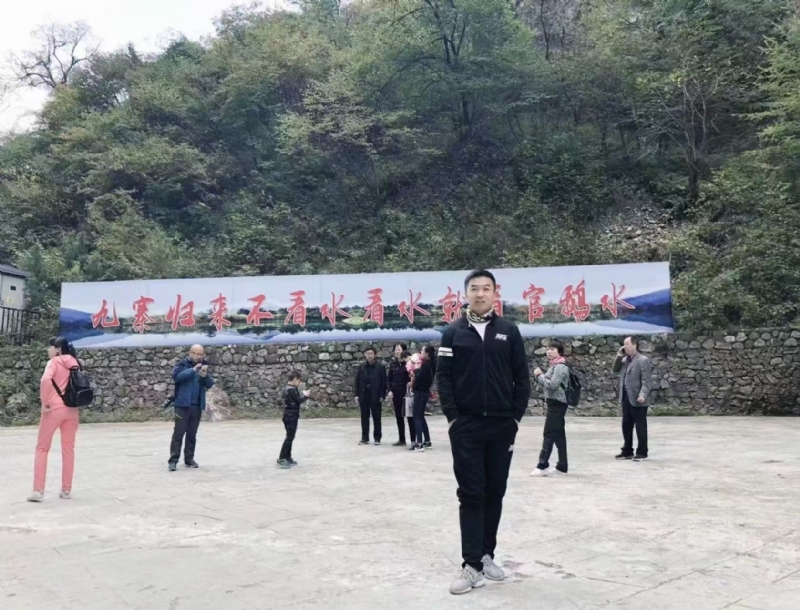 牵手的第一张照片--西安相亲服务中心