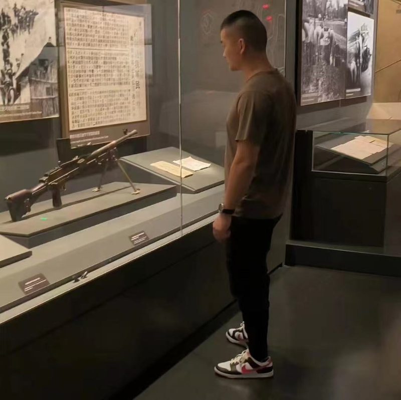 霸气的第一张照片--西安相亲服务中心