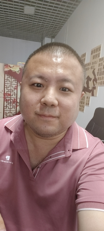 漫步星辰的第一张照片--西安相亲服务中心