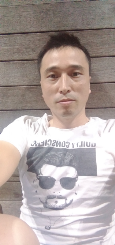 笑看一切的第一张照片--西安相亲服务中心