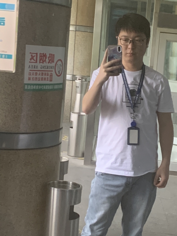 潜伏的第一张照片--西安相亲服务中心