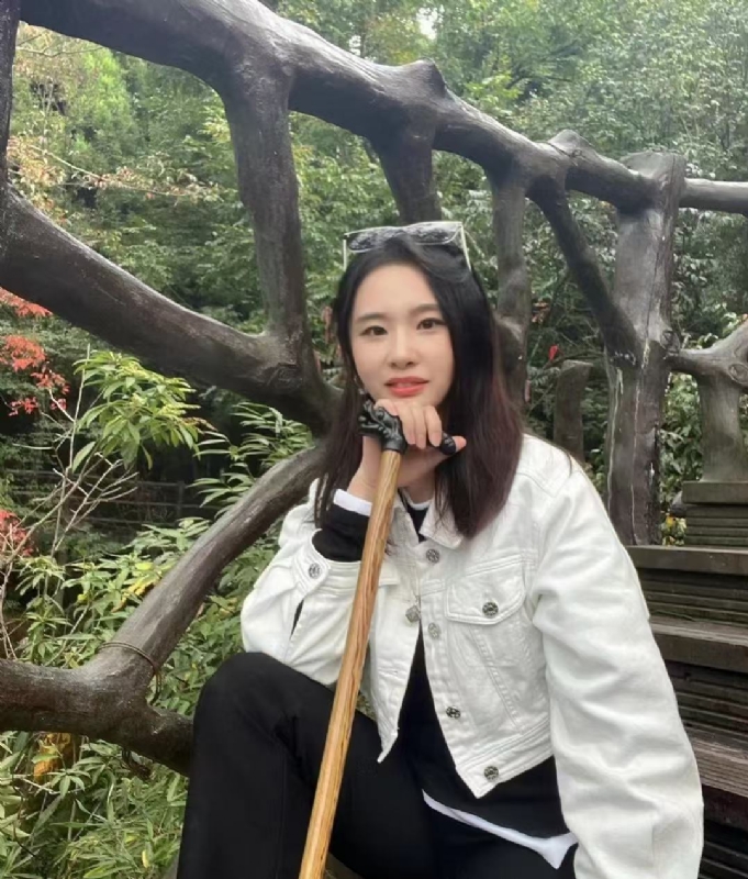 琪琪的第一张照片--西安相亲服务中心