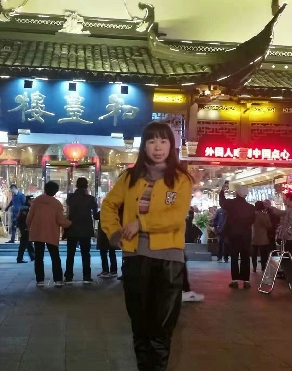 君倩的第三张照片--西安相亲服务中心