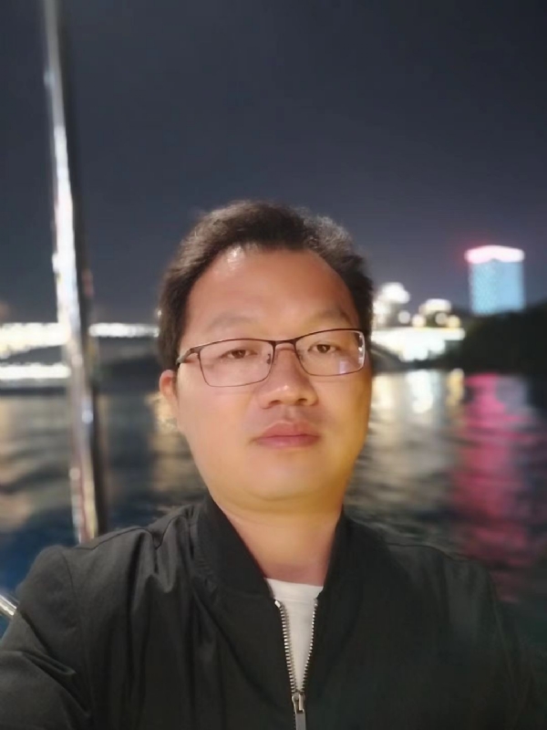 祝你平安的第一张照片--西安相亲服务中心