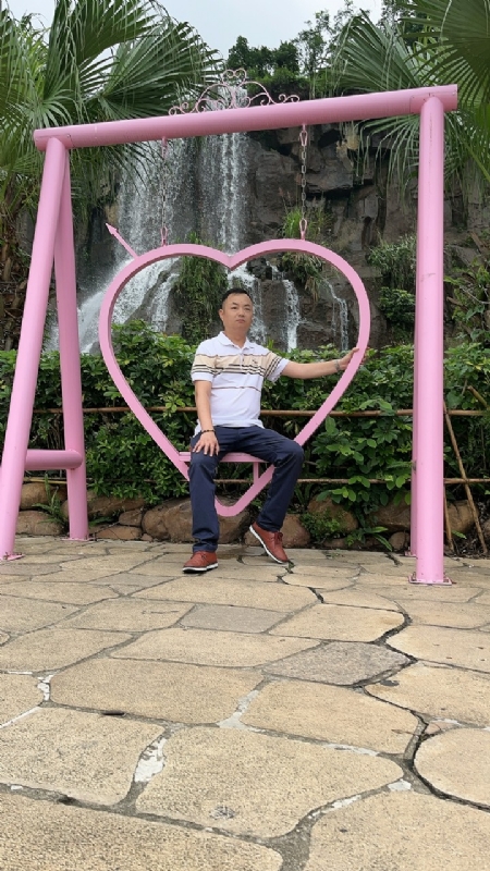 zhaofuwu的第三张照片--西安相亲服务中心