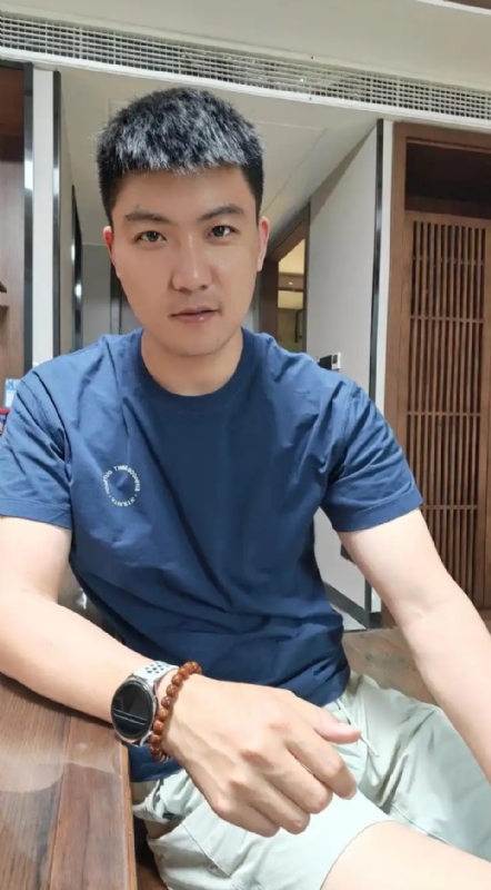 大鹏展翅的第三张照片--西安相亲服务中心