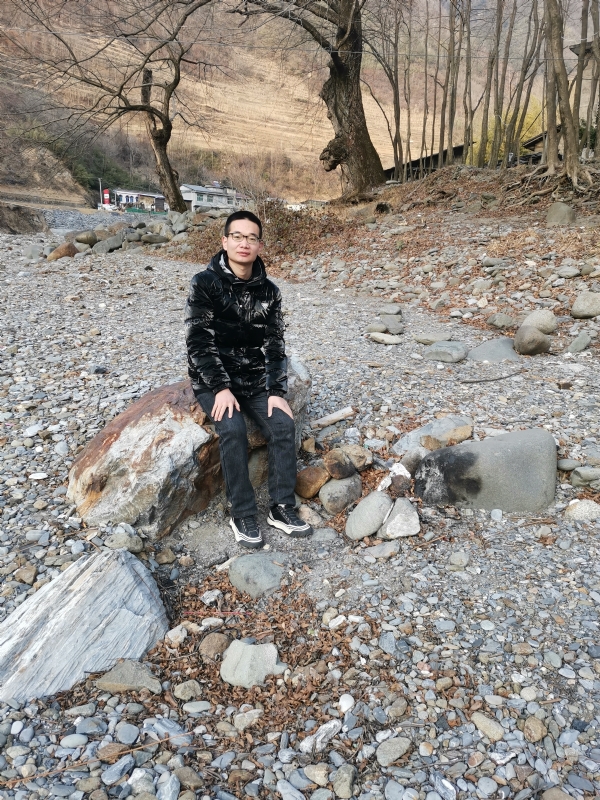 众里寻她的第一张照片--西安相亲服务中心